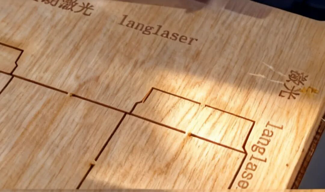 Utforska den gränslösa potentialen hos laserknivsdyssystem!